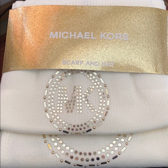 Michael Kors - Picture 1 of 2